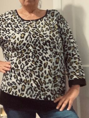 AGB Leopard Cheetah Back Buttoned 3/4 Sleeve Sweater Womens XL